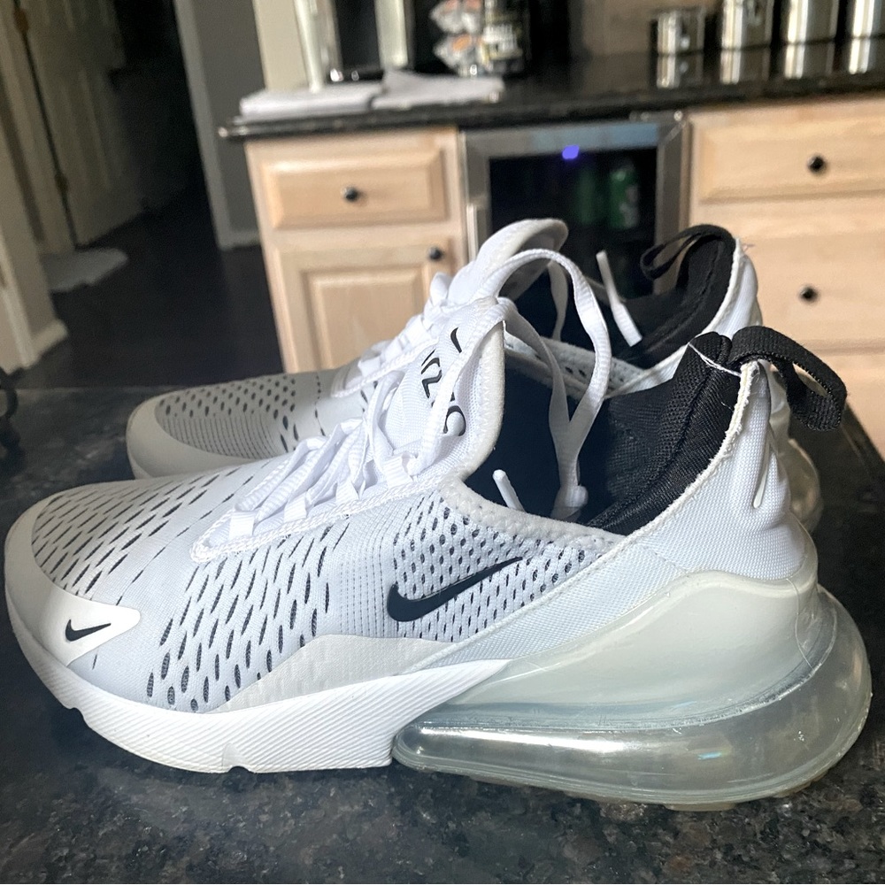 Nike Air Max 270